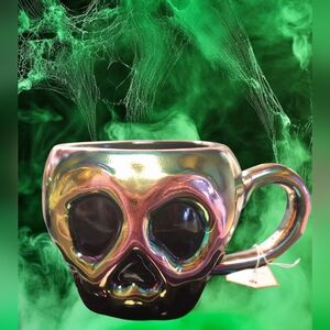 NWT Villians Poison Apple 🍎 Snow White Mug Black Iridescent